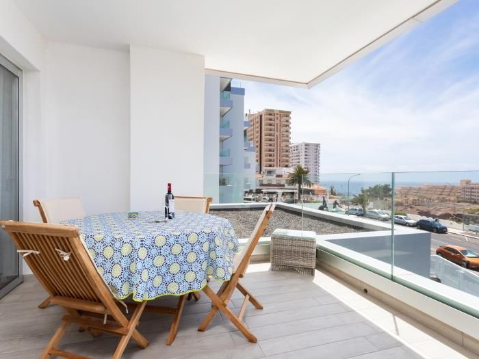 Reservations for vacation rentals in Tenerife: Ocean Garden